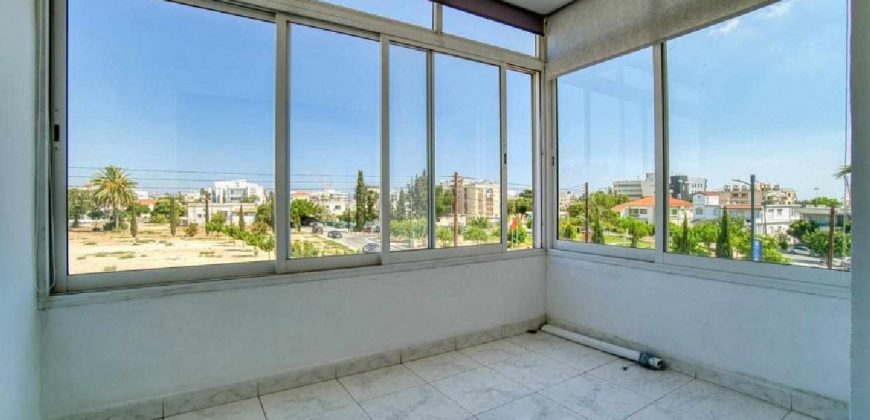 Paphos Town 3 Bedroom Apartment For Sale CSR14979