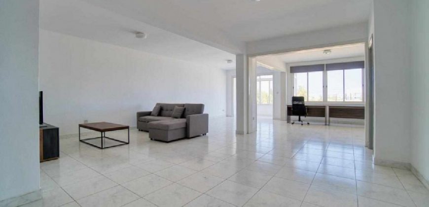 Paphos Town 3 Bedroom Apartment For Sale CSR14979