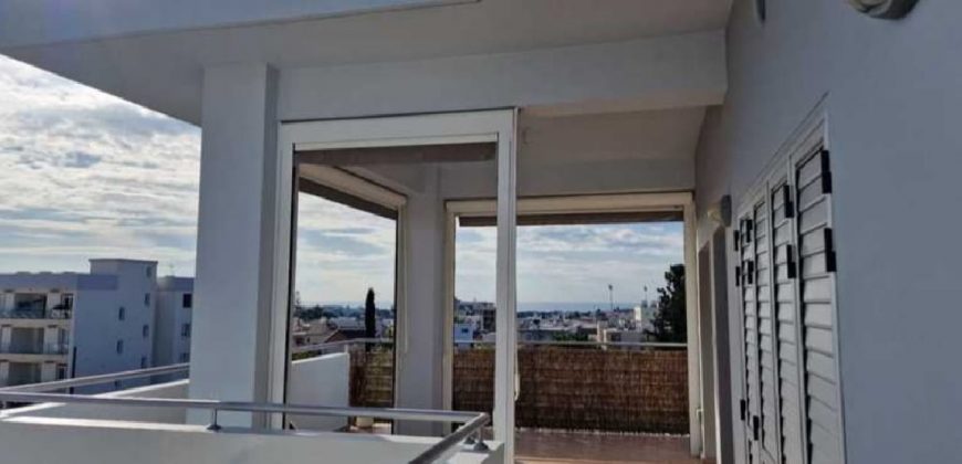 Paphos Town 3 Bedroom Apartment Penthouse For Rent XRP072