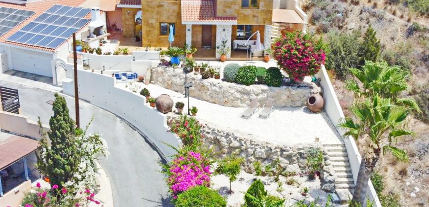 Paphos Chlorakas 4Bdr Detached Villa For Sale SKR17782