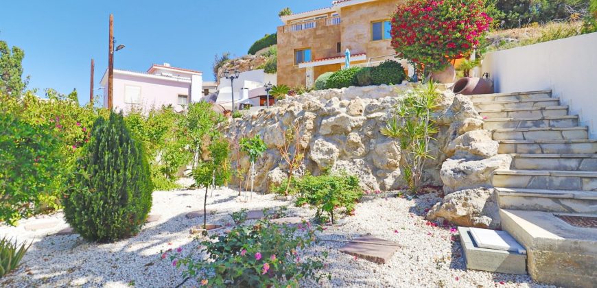 Paphos Chlorakas 4Bdr Detached Villa For Sale SKR17782