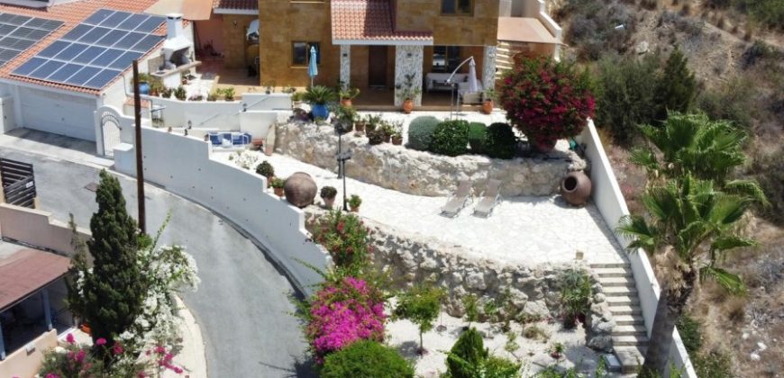 Paphos Chlorakas 4Bdr Villa Detached For Sale WWR10575