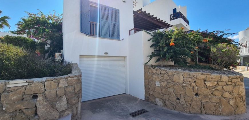 Paphos Chlorakas 6Bdr Villa Detached For Sale WWR9372