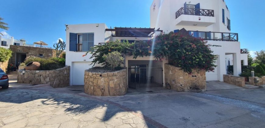 Paphos Chlorakas 6Bdr Villa Detached For Sale WWR9372