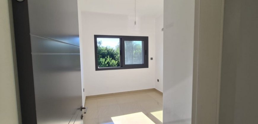 Kato Paphos 2 Bedroom Apartment For Sale BSH40440