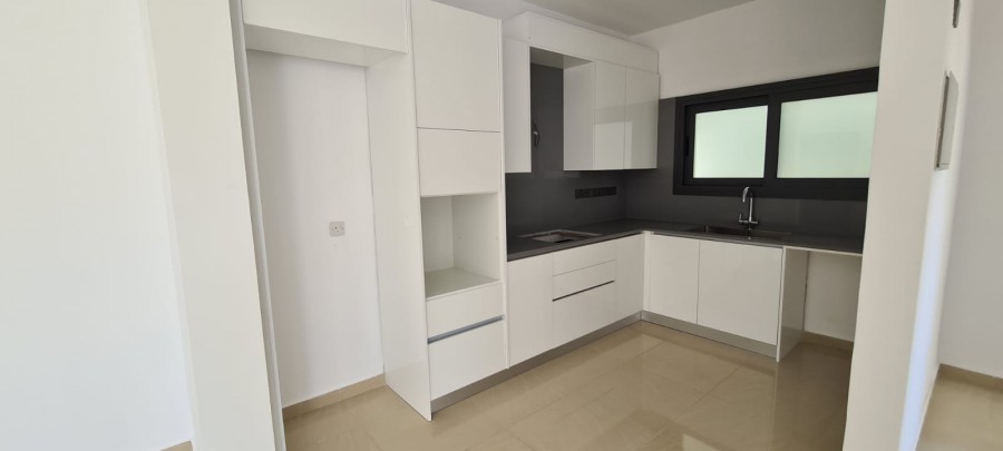 Kato Paphos 2 Bedroom Apartment For Sale BSH40440