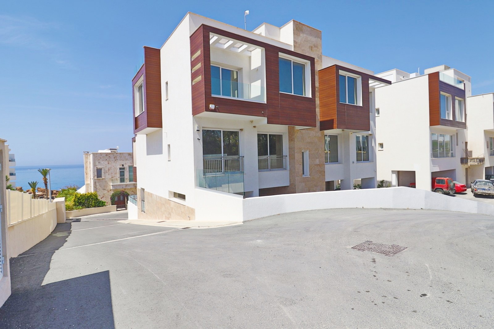 Paphos Kissonerga 2Bdr Semi Detached House For Sale SKR17773s