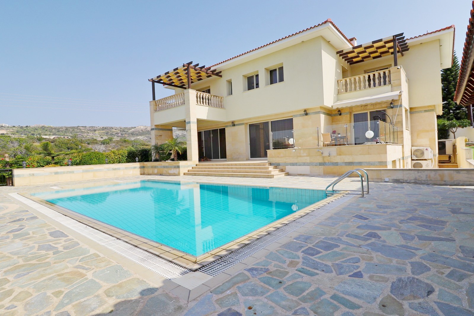 Paphos Konia 5Bdr Villa For Sale VLSYAVKSLV