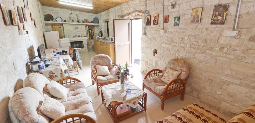 Paphos Lemona 1Bdr Stone House For Sale SKR17761