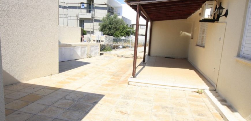 Paphos Petrideia 4Bdr Bungalow Resale For Sale WWR5766