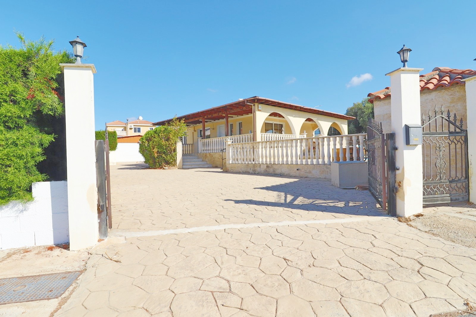 Paphos Peyia 3 Bedroom Bungalow For Sale CSR14974