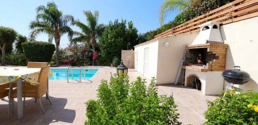 Paphos Peyia Coral Bay 4Bdr Villa Detached For Sale WWR12579