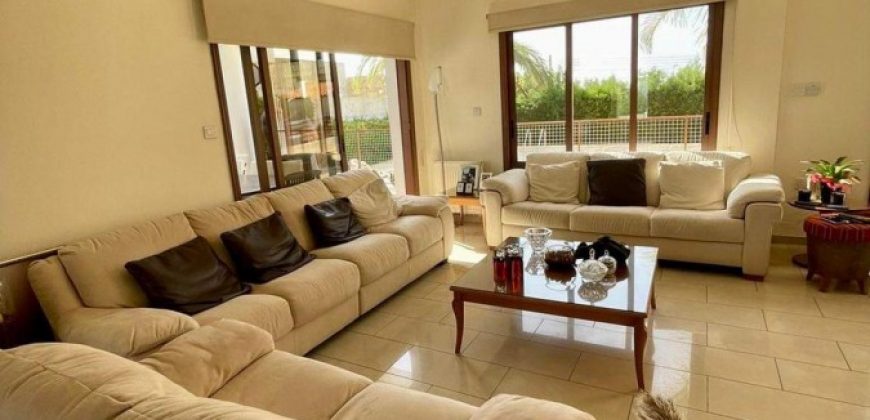 Paphos Yeroskipou 4Bdr Villa Detached For Sale WWR12022