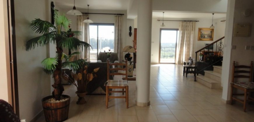 Paphos Yeroskipou 4Bdr Villa Detached For Sale WWR21