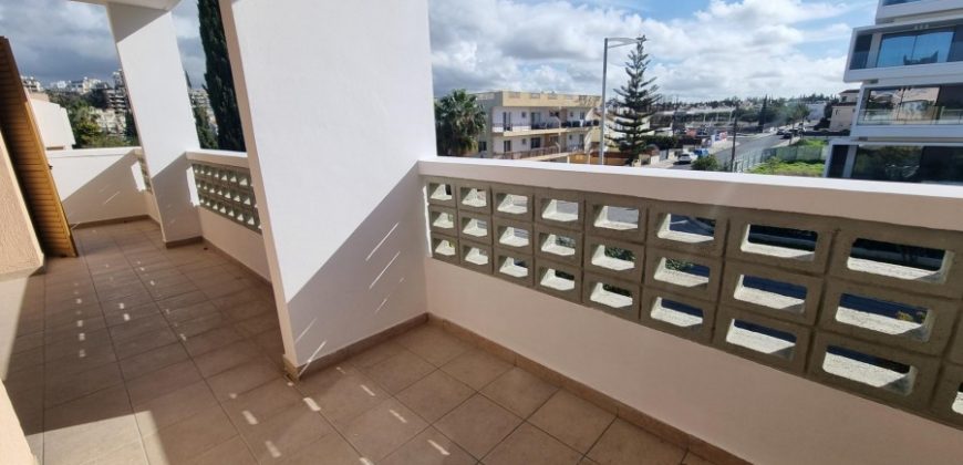 Kato Paphos Universal 3 Bedroom Apartment Penthouse For Sale WWR11809