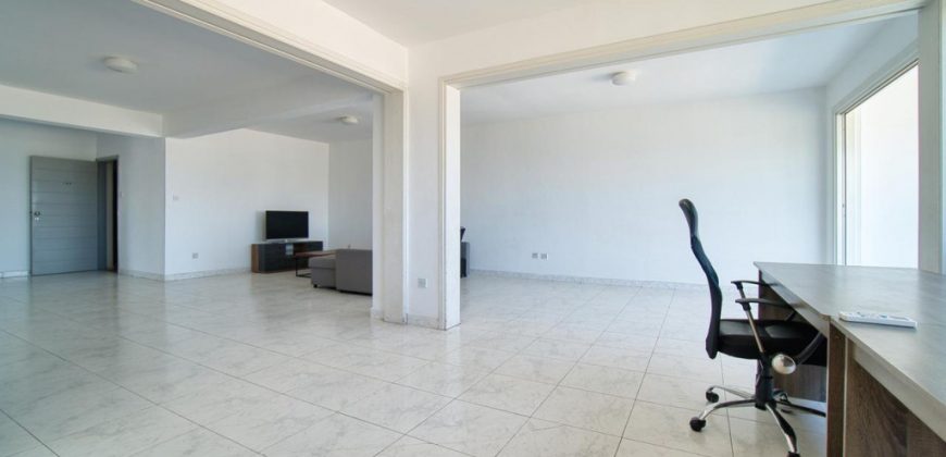 Paphos Agios Theodoros 3 Bedroom Apartment For Sale DLHP0615