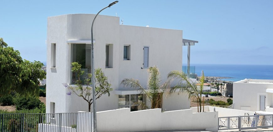 Paphos Chloraka 3 Bedroom Villas / Houses For Sale LPT10612