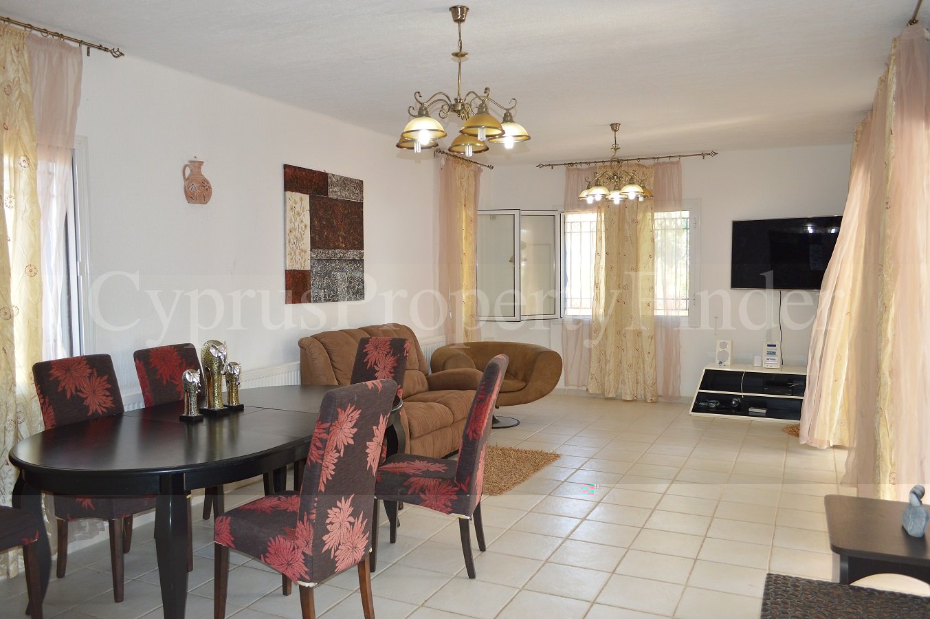 Paphos Chloraka 3Bdr Villa For Sale CPF151743