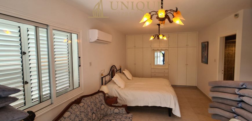 Paphos Chloraka 4Bdr Bungalow For Sale UQH2726