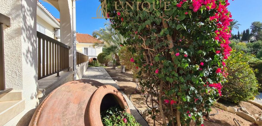 Paphos Chloraka 4Bdr Bungalow For Sale UQH2726