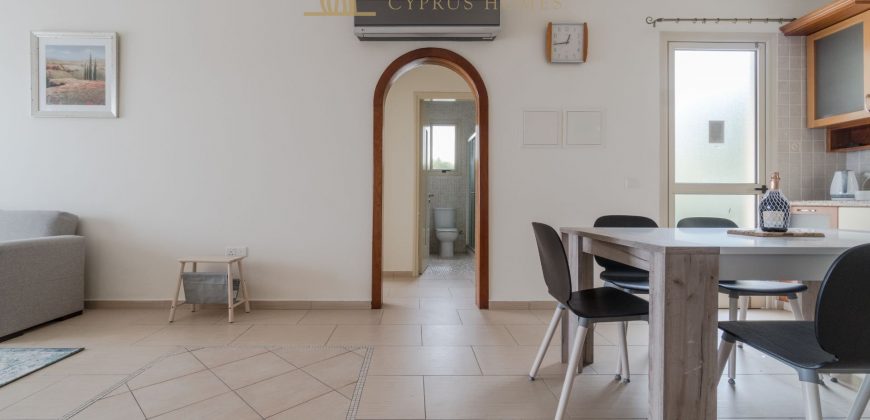 Paphos Chloraka 4Bdr Villa For Sale UQH1081