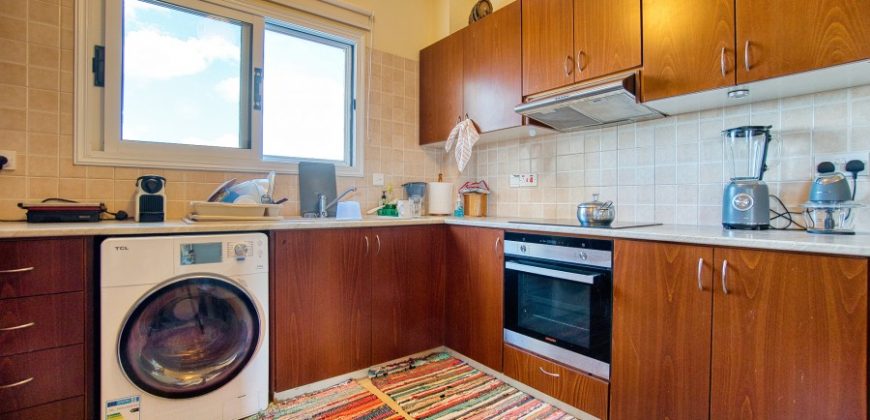 Paphos Chloraka 2 Bedroom Apartment For Sale BSH40971