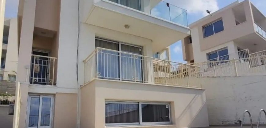 Paphos Chlorakas 4Bdr Detached Villa For Sale KTM104088