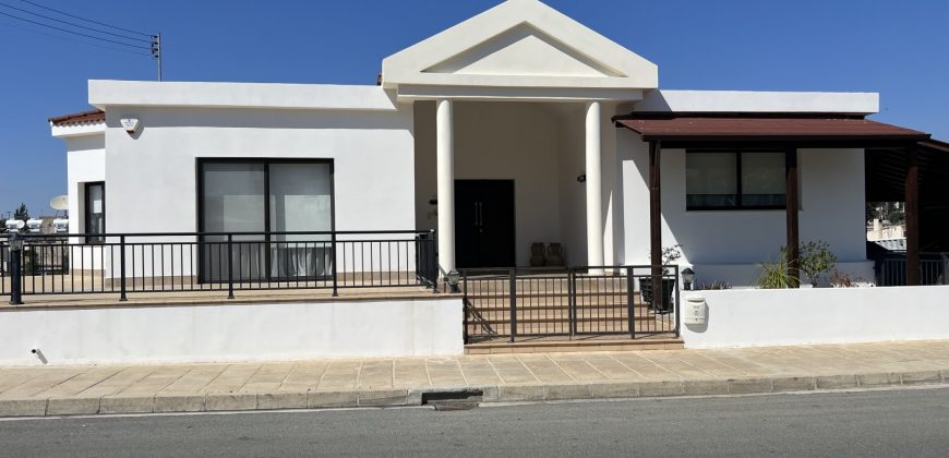 Paphos Chlorakas 5Bdr Detached Villa For Sale KTM98207