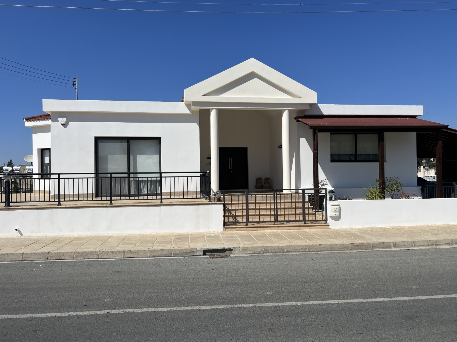 Paphos Chlorakas 5Bdr Detached Villa For Sale KTM98207