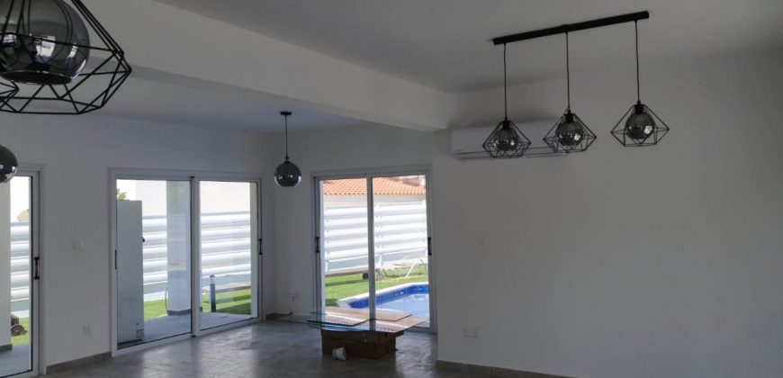 Paphos Coral Bay 3Bdr House (Detached) For Sale FCP40007