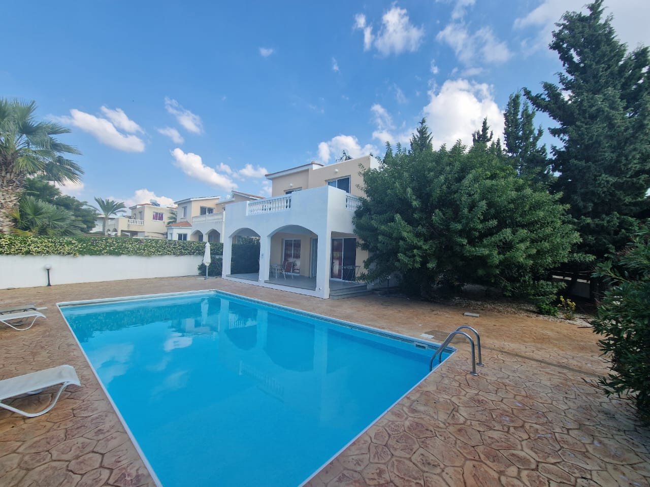 Paphos Coral Bay 3Bdr House (Detached) For Sale FCP41140