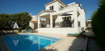 Paphos Coral Bay 3Bdr Villa For Sale PRK36080