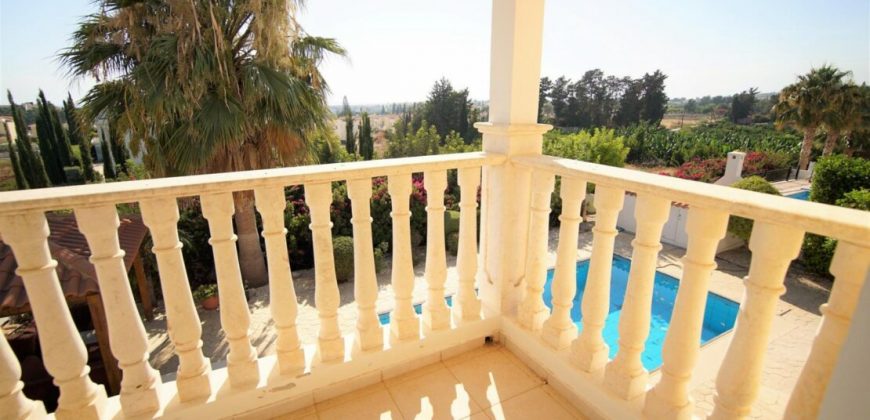 Paphos Coral Bay 3Bdr Villa For Sale PRK36388