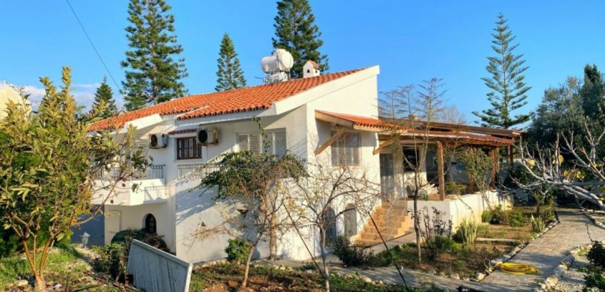 Paphos Coral Bay 3Bdr Villa For Sale PRK38405