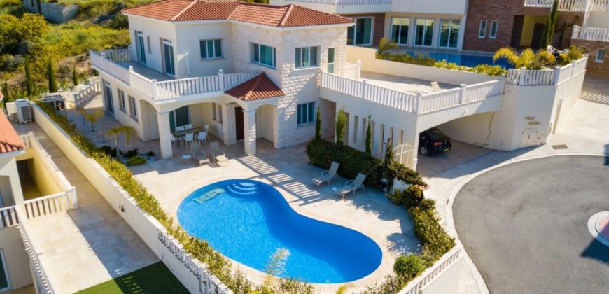 Paphos Coral Bay 4Bdr Villa For Sale PRK37594