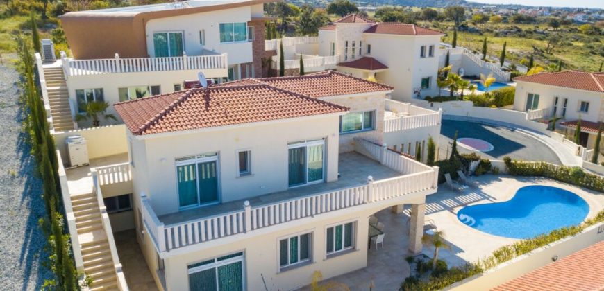 Paphos Coral Bay 4Bdr Villa For Sale PRK37594