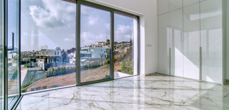 Paphos Coral Bay 7Bdr Villa For Sale PRK41249