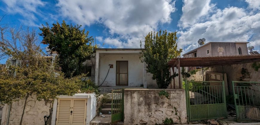 Paphos Drouseia 1Bdr House For Sale NGM12992