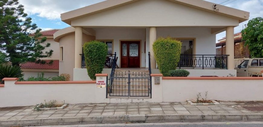 Paphos Empa 4Bdr House For Sale KTM94321