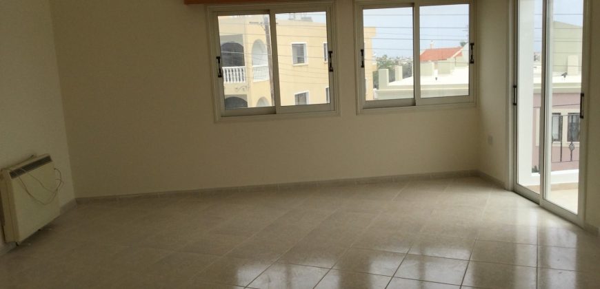 Paphos Empa 4Bdr House For Sale KTM98223