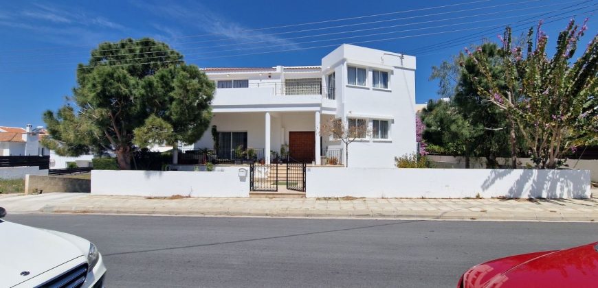 Paphos Empa 4Bdr House For Sale KTM98223