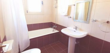 Paphos Geroskipou 3 Bedroom Apartment For Sale LGP0101594