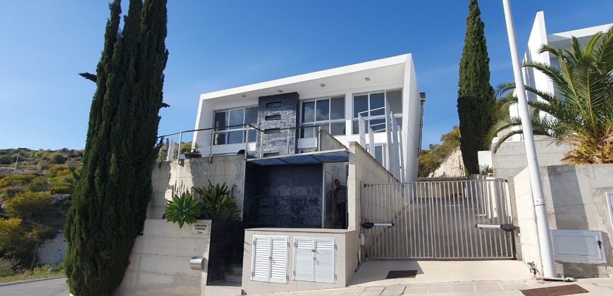 Paphos Geroskipou 3Bdr Villa For Sale NGM13070