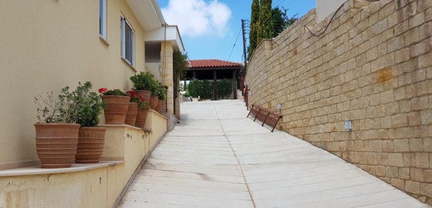 Paphos Kamares 5Bdr House (Detached) For Sale FCP33945