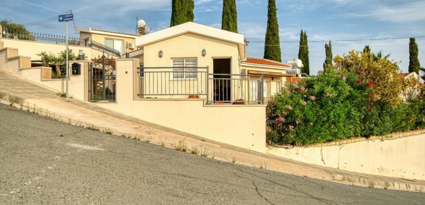 Paphos Kamares Village 5Bdr Villa For Sale PRK35050