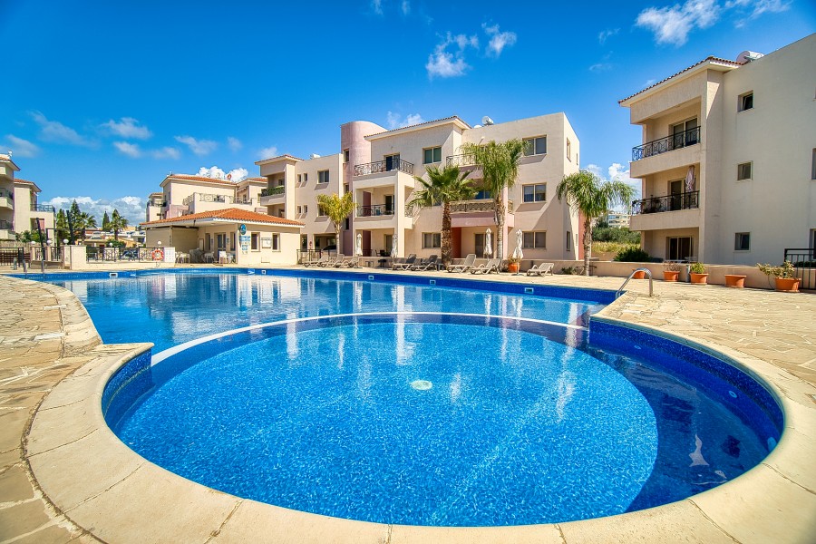 Kato Paphos Tombs of The Kings 1 Bedroom Ground Floor Apartment For Sale BSH8255