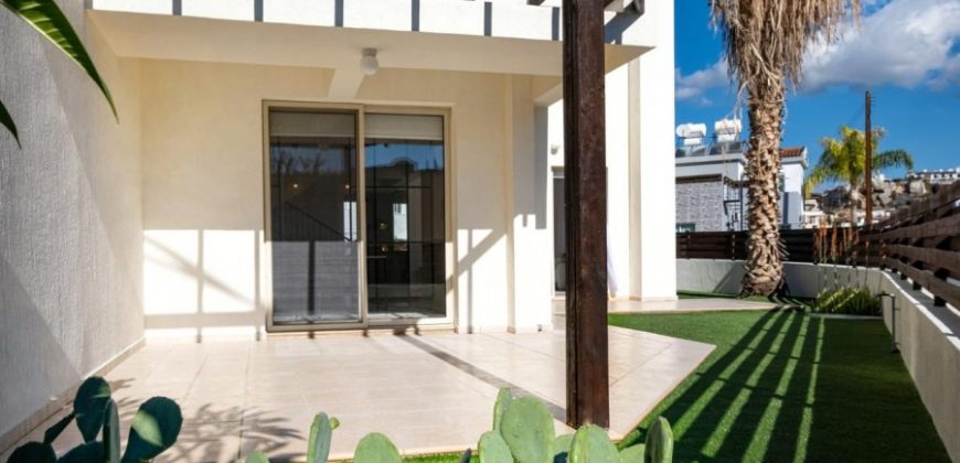 Kato Paphos Universal 4 Bedroom Semi Detached Villa For Sale BSH40783