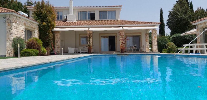 Paphos Kissonerga 4Bdr Villa For Sale UQH2231