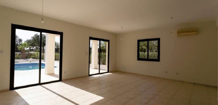 Paphos Kouklia (excluding Aphrodite Hills) 3Bdr House For Sale NGM13832