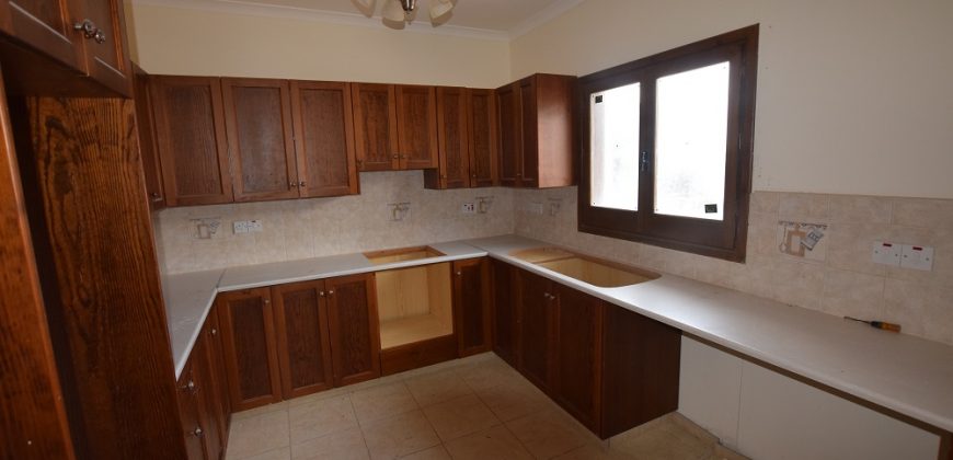 Paphos Lysos 3Bdr House For Sale RMR42032